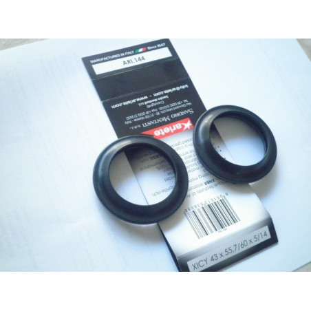 ARI144  Ariete Front Fork Dust Seals Set Suzuki GSR-600