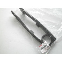 6127324F00  Γλύστρα Αλυσίδας Suzuki GSXR-1300 Hayabusa '99-'07