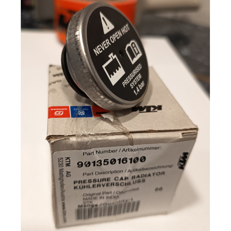90135016100  Τάπα Ψυγείου KTM Duke-125/200/250/390  '13-'24