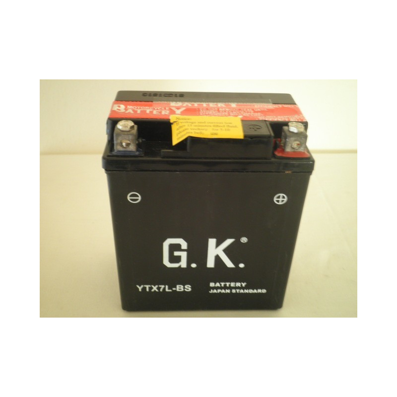 YTX7LBS  Μπαταρία YTX7L-BS Suzuki UX-150 Sixteen