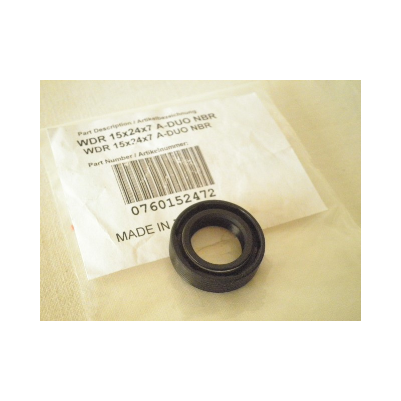 0760152472  Shaft Seal Ring KTM LC4 640