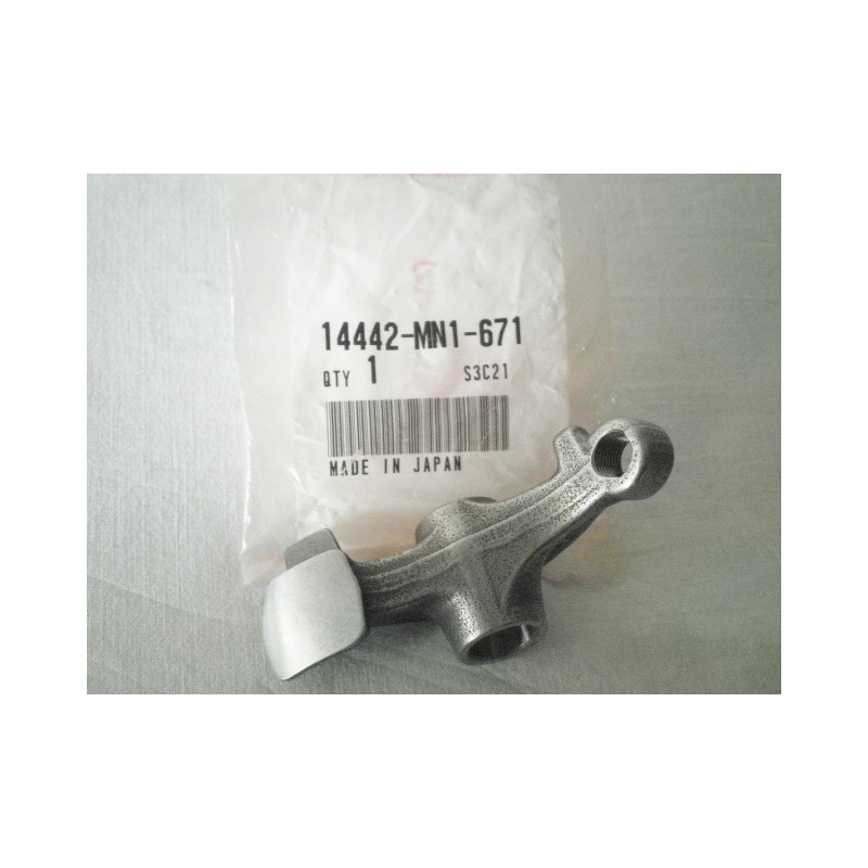 14442MN1671  Rocker Arm Right Exhaust Valve Honda NX-650 Dominator XR-600